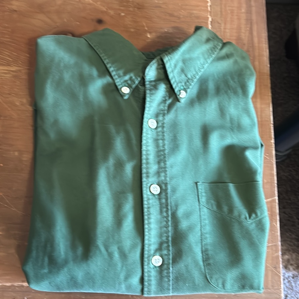 Men’s J.Crew, XL, Green, long sleeve cotton, button-down shirt, good condition.